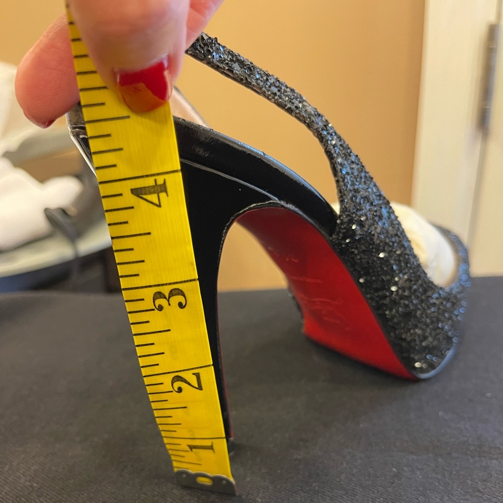 🎉HP🎉Christian Louboutin Black Glitter Peep Toe
Slingbacks Sz EU 36.5, US 6 - Picture 4 of 4